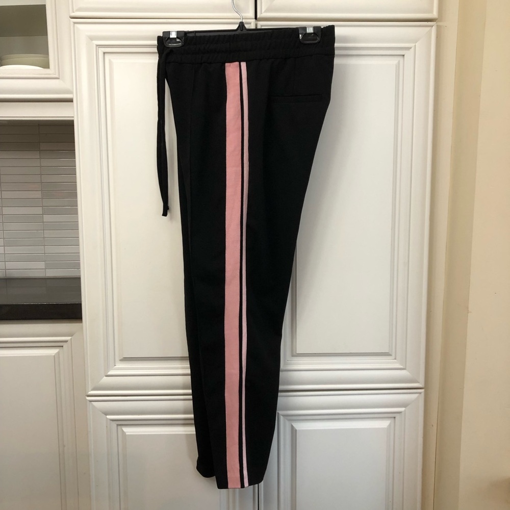 Dynamite women’s draw string side stripe pants